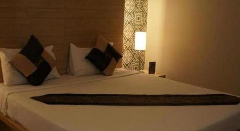 Chinotel Phuket Eksteriør billede