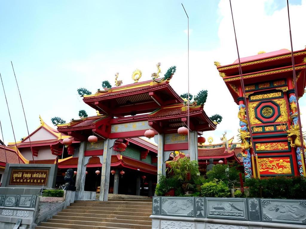 Chinotel Phuket Eksteriør billede