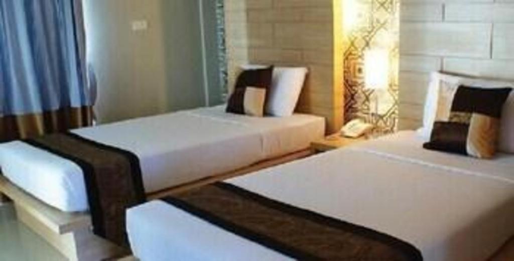 Chinotel Phuket Eksteriør billede
